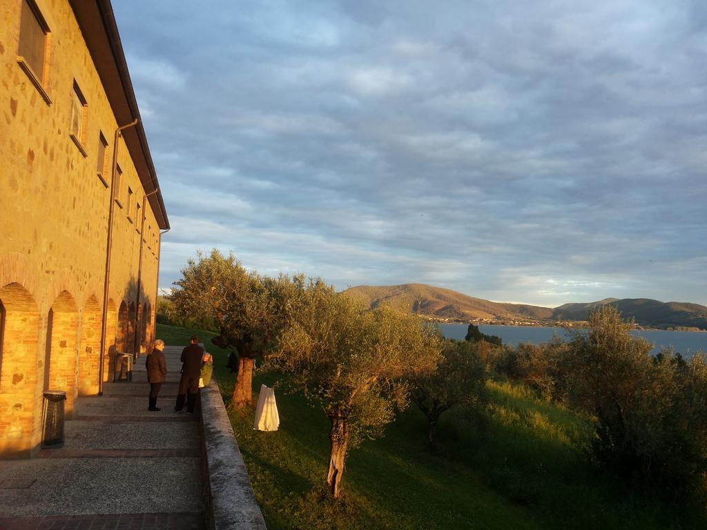 Fattoria Il Poggio Villa San Feliciano Exterior photo